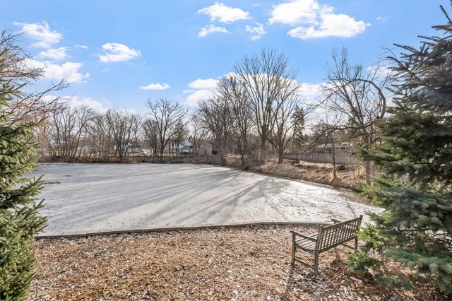 1144 Waldon Place, Arden Hills, MN 55112