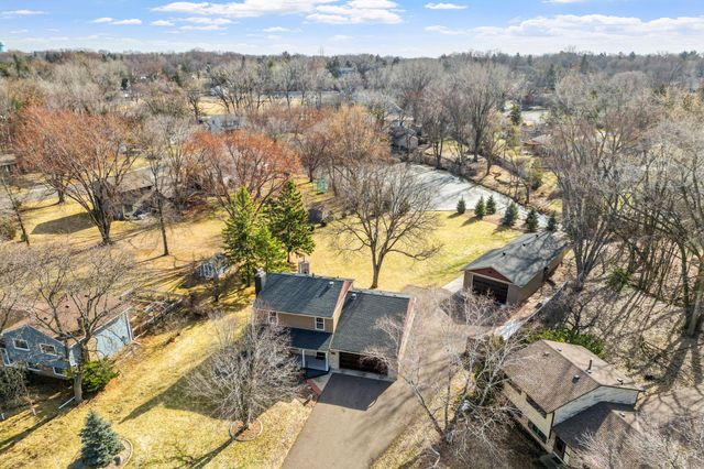 1144 Waldon Place, Arden Hills, MN 55112