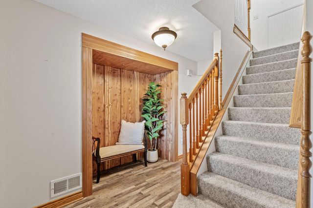 1144 Waldon Place, Arden Hills, MN 55112