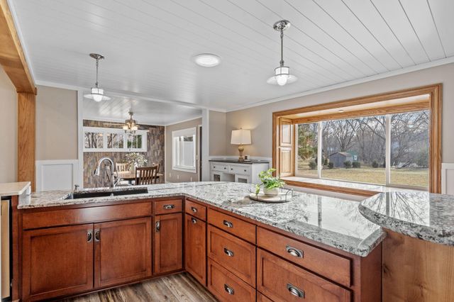 1144 Waldon Place, Arden Hills, MN 55112