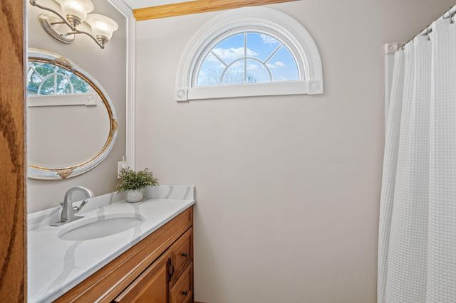 1144 Waldon Place, Arden Hills, MN 55112