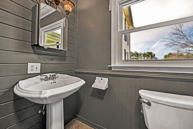 412 WRAYS CHAPEL RD, Rocky Mount, VA 24151