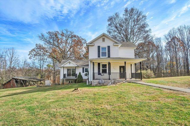 412 WRAYS CHAPEL RD, Rocky Mount, VA 24151