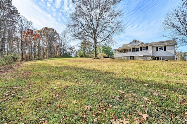 412 WRAYS CHAPEL RD, Rocky Mount, VA 24151