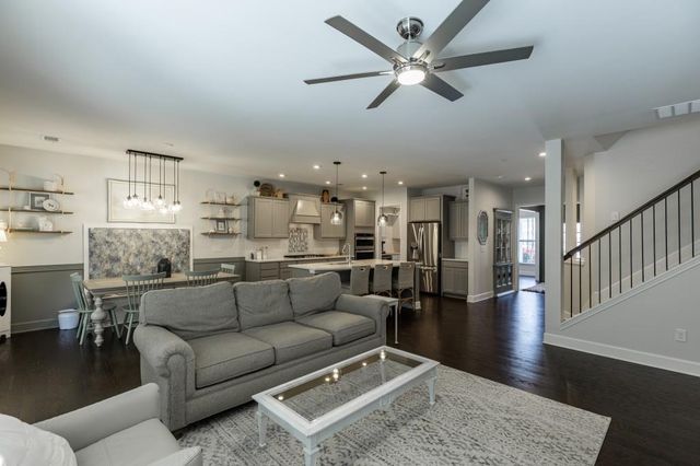 5922 Ash Hill Place, Hoschton, GA 30548