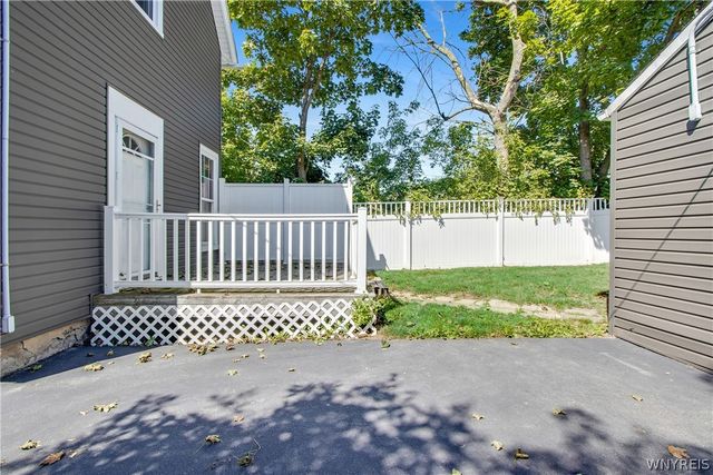 23 West Drullard Avenue, Lancaster, NY 14086