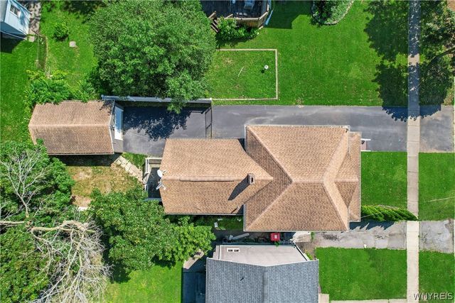 23 West Drullard Avenue, Lancaster, NY 14086