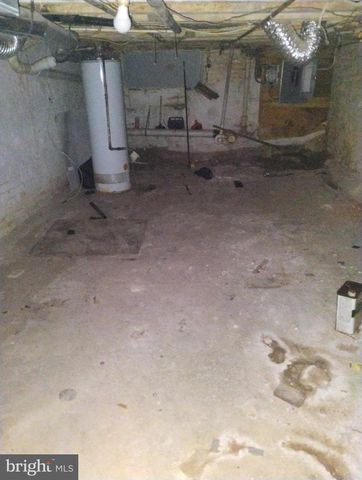 1812 N CHAPEL ST, Baltimore, MD 21213