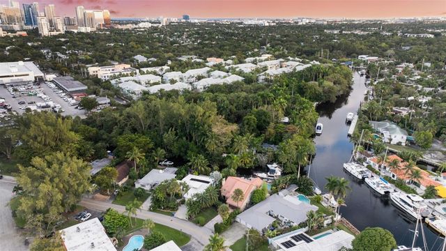 311 SW 14th Way, Fort Lauderdale, FL 33312