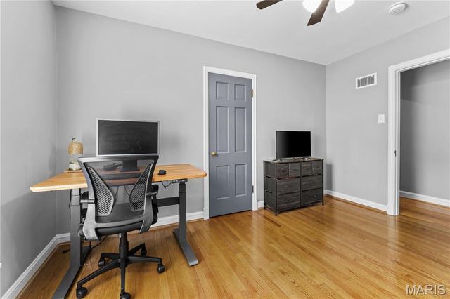 840 Wild Cherry Lane, University City, MO 63130