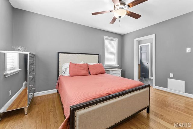 840 Wild Cherry Lane, University City, MO 63130