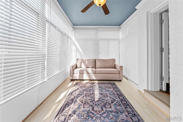 840 Wild Cherry Lane, University City, MO 63130