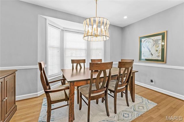 840 Wild Cherry Lane, University City, MO 63130