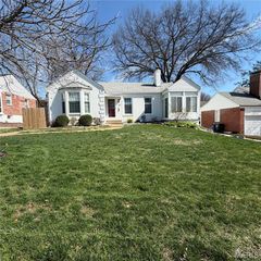 840 Wild Cherry Lane, University City, MO 63130