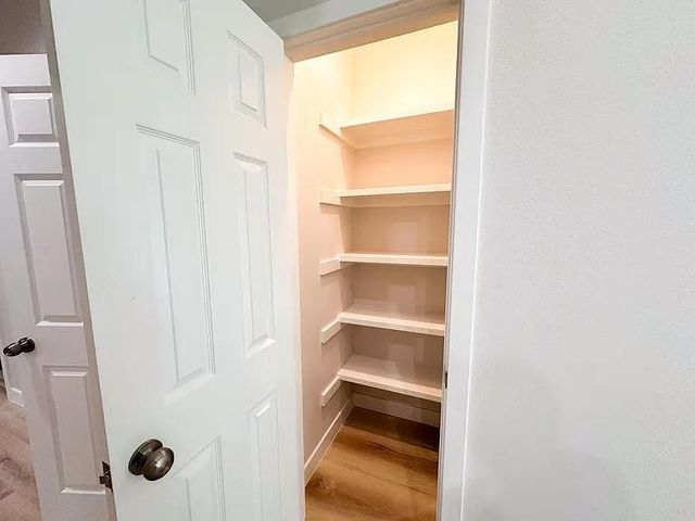 817 5th ST, Lockhart, TX 78644