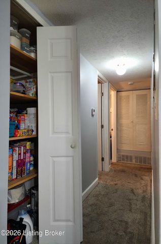 3505 Lodge Ln 112, Louisville, KY 40218