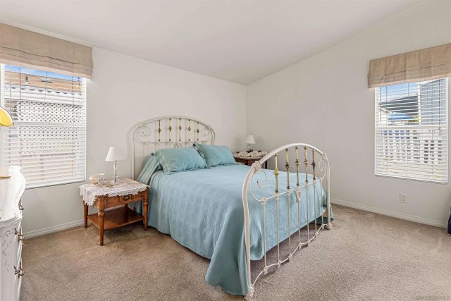 14089 Pomegranate Ave 214, Poway, CA 92064