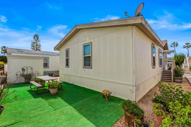 14089 Pomegranate Ave 214, Poway, CA 92064