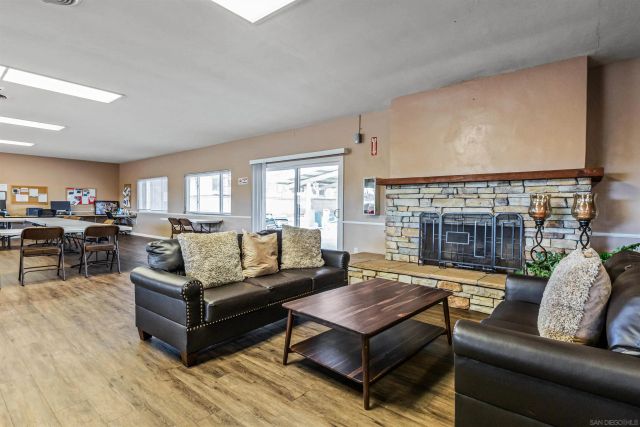 14089 Pomegranate Ave 214, Poway, CA 92064