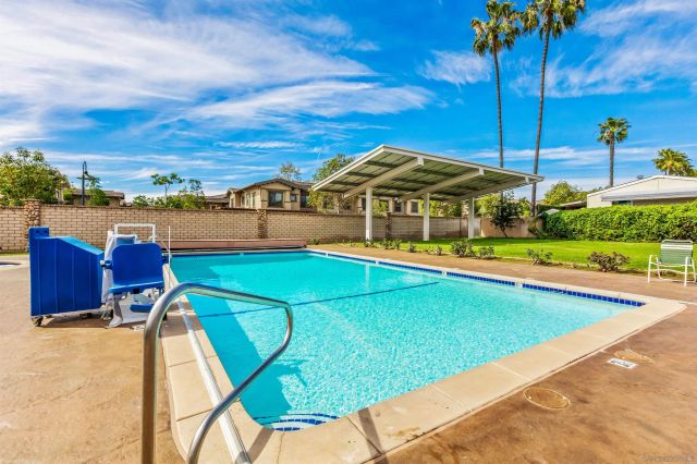 14089 Pomegranate Ave 214, Poway, CA 92064