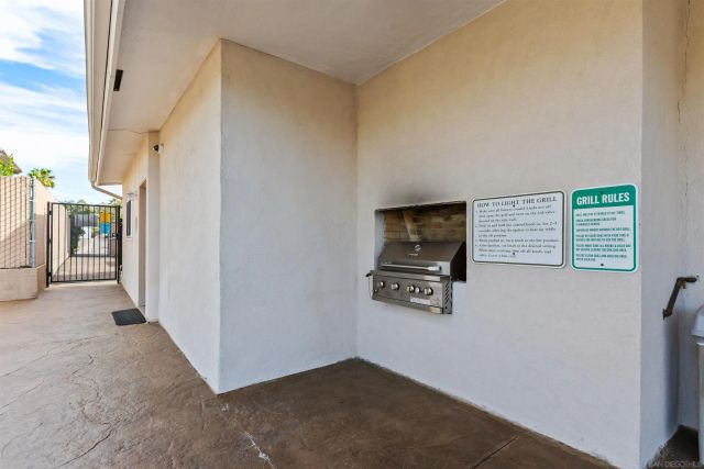 14089 Pomegranate Ave 214, Poway, CA 92064