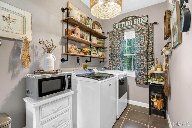 414 Bluff Meadow Court, Ellisville, MO 63021