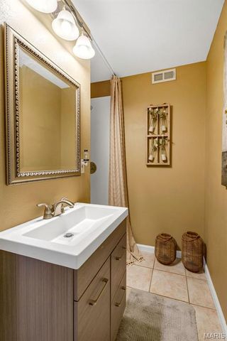 414 Bluff Meadow Court, Ellisville, MO 63021
