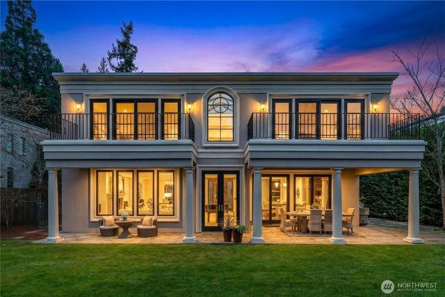 1444 Evergreen Point Rd, Medina, WA 98039