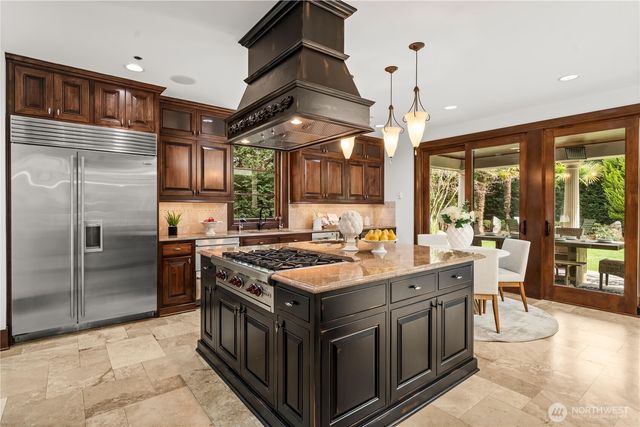 1444 Evergreen Point Rd, Medina, WA 98039