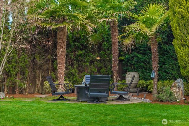 1444 Evergreen Point Rd, Medina, WA 98039