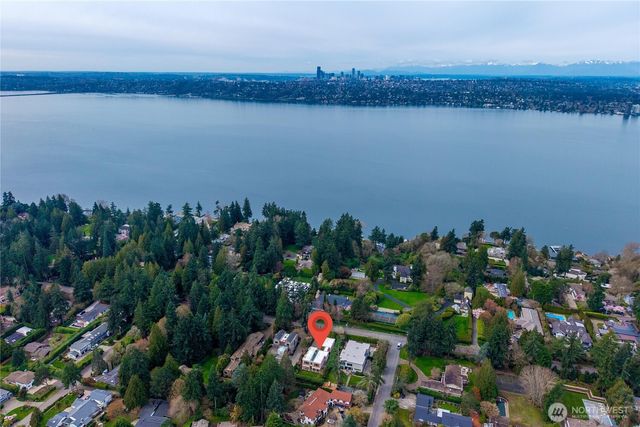 1444 Evergreen Point Rd, Medina, WA 98039