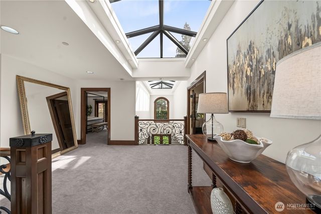 1444 Evergreen Point Rd, Medina, WA 98039