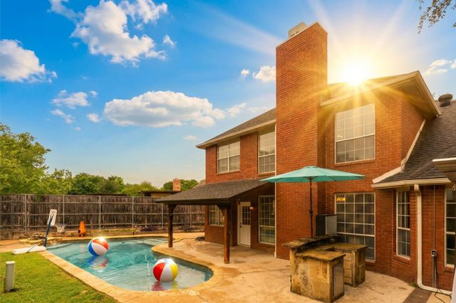 1037 Sun Ridge Drive, Flower Mound, TX 75028
