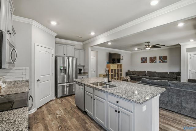 107 Rosyside Ci W Rosyside Circle, Harvest, AL 35749