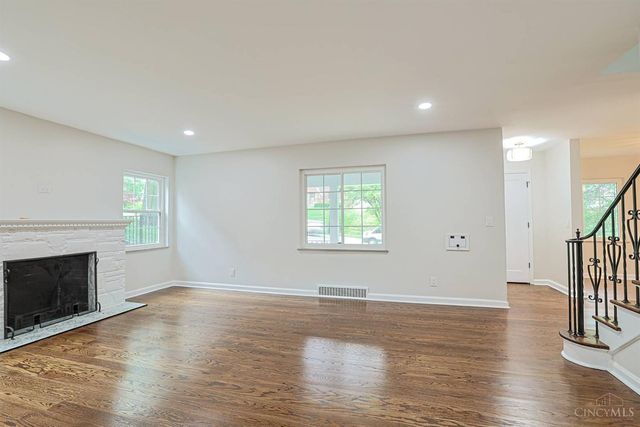 5829 Pandora Avenue, Cincinnati, OH 45213