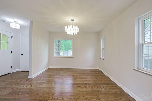 5829 Pandora Avenue, Cincinnati, OH 45213