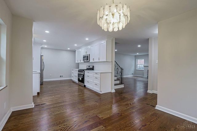 5829 Pandora Avenue, Cincinnati, OH 45213