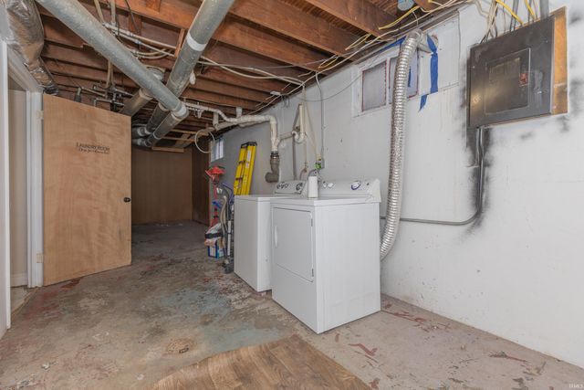 1611 Hollywood Avenue, Evansville, IN 47712