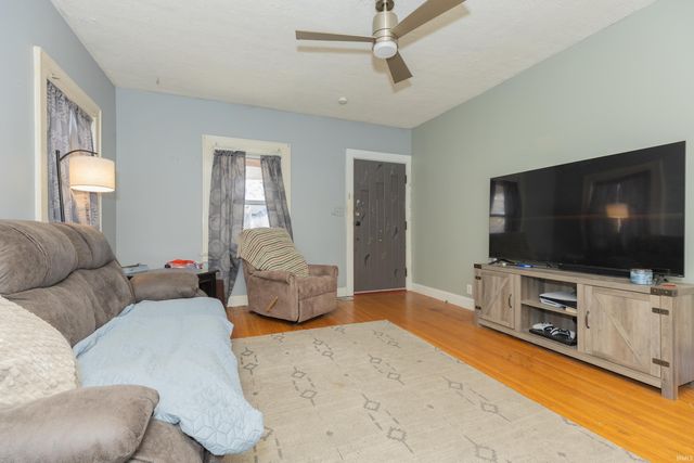 1611 Hollywood Avenue, Evansville, IN 47712