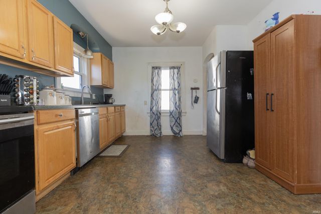 1611 Hollywood Avenue, Evansville, IN 47712