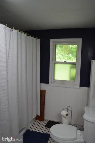 595 WAGO RD, Mount Wolf, PA 17347