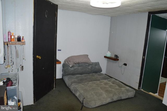 595 WAGO RD, Mount Wolf, PA 17347