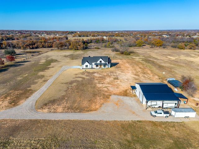 8140 Lavender Road, Springtown, TX 76082