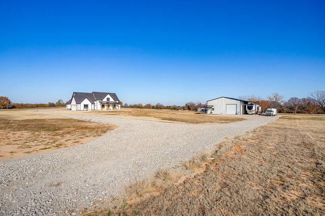 8140 Lavender Road, Springtown, TX 76082