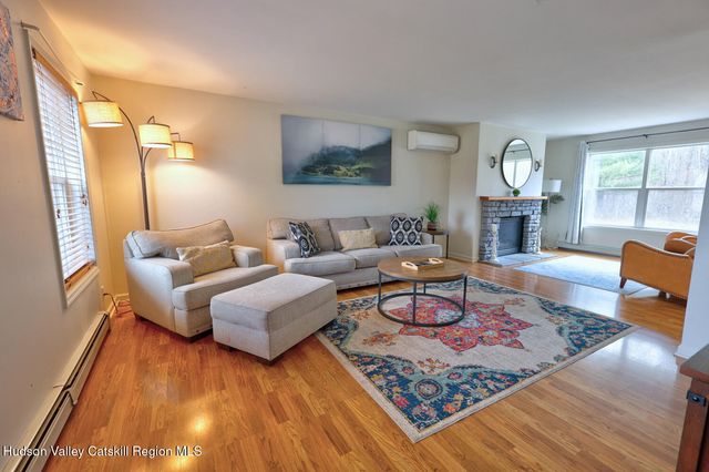 14 Durham Woods Road, Durham, NY 12422