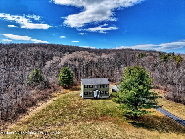 14 Durham Woods Road, Durham, NY 12422