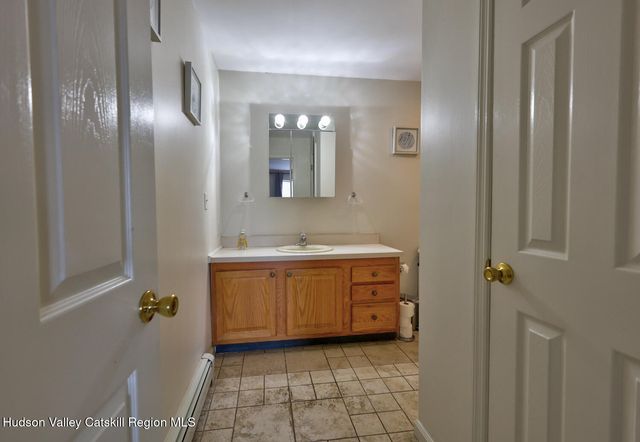 14 Durham Woods Road, Durham, NY 12422