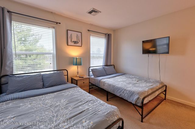 14 Durham Woods Road, Durham, NY 12422