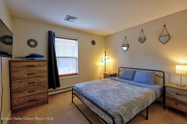 14 Durham Woods Road, Durham, NY 12422