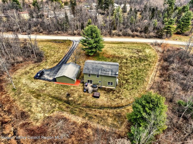 14 Durham Woods Road, Durham, NY 12422